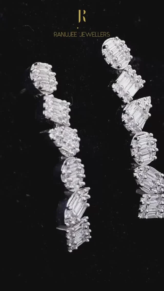 A cascade of brilliance! ✨ These diamond long earrings, featuring a mesmerizing mix of cuts, redefine elegance with every sparkle. 💎💫  

#RanujeeJewellers #DiamondEarrings #LuxuryJewelry #DifferentCutDiamonds #StatementEarrings #JewelryGoals #ShineBright #FineJewelry #TimelessElegance #JaipurJewelry #JewelryAddict #DiamondsForever #JewelryLover #BrilliantCut #EarringLove