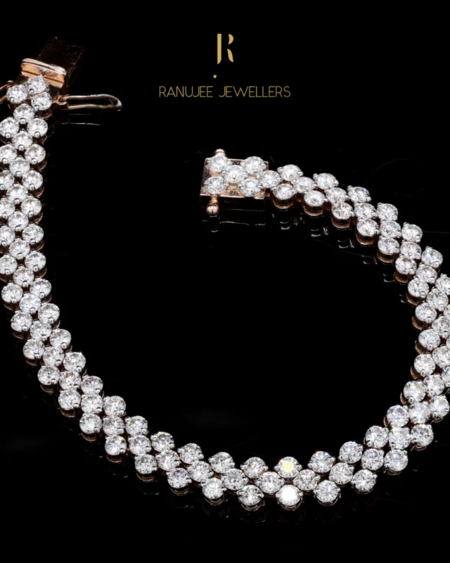 Grace your wrist with the brilliance of fine craftsmanship. ✨💎 Elegant, timeless, and oh-so-chic—bracelets that complete every look! #LuxuryInEveryDetail
#RanujeeJewellery #FineJewellery #DiamondBracelet #WristCandy #LuxuryJewelry #TimelessElegance #DazzlingDiamonds #JewelryGoals #JaipurJewelry #SparkleEveryday